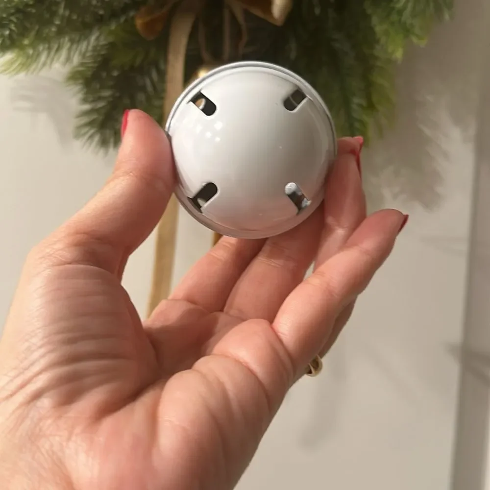 Bottle opener jingle bell